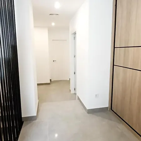A2502 Sky Hill Modern 3-bedroom In