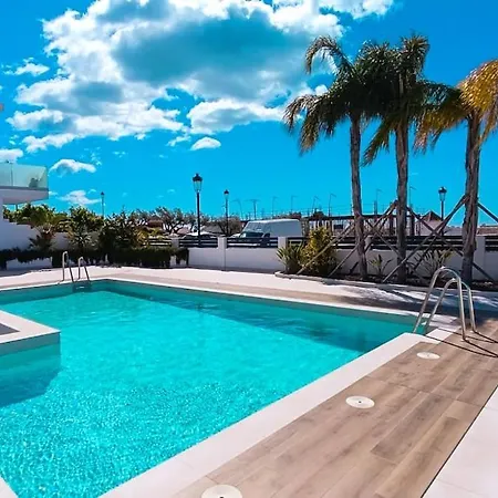 A2502 Sky Hill Modern 3-bedroom In